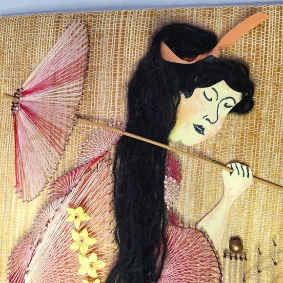 Handmade 1981 Asian Geisha Detailed Ornate String Folk Art on Burlap Canvas - Picture 8 of 10